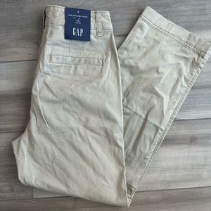 GAP NWT High Rise Girlfriend Khakis with Washwell Tan Chinos